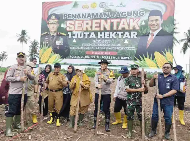 Sukseskan Program Presiden RI, Kapolres Mura Bersama Stakeholders Tanam Jagung Serentak 1 Juta Hektar