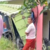 Truk Batu Bara Tabrak Rumah Warga di Empat Lawang, Aktivitas Lalu Lalang Truk Angkutan Batu Bara Meresahkan Warga